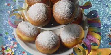 Faschingskrapfen-Turm