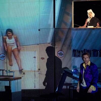 Rihanna - Queen of Downloads