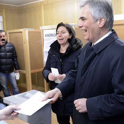 Der Bundeskanzler gab seine Stimme in Wien ab.