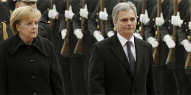 Faymann in Berlin: Die Krise als Thema Nummer eins