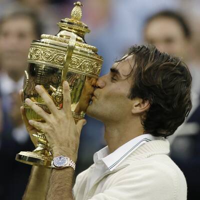 So feiert Roger Federer den Wimbledon-Titel