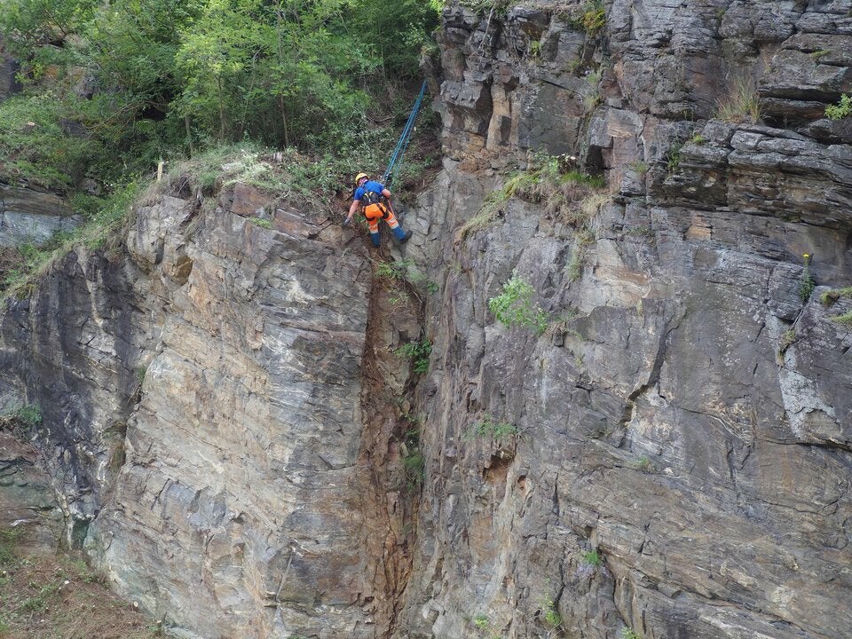 Felssturz geräumt B34 bei Kamegg