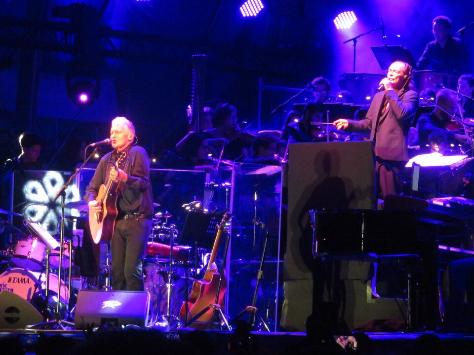 Fendrich lieferte Symphonie-Show fast ohne Sound