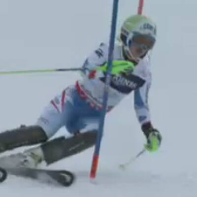 Die Bilder der Damen-Superkombi