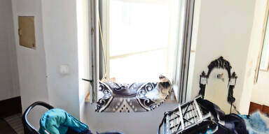 Frau aus Fenster gestoßen: Verdächtiger enthaftet