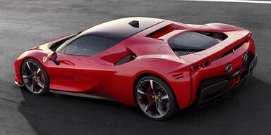 Neuer Ferrari SF90 Stradale leistet 1.000 PS