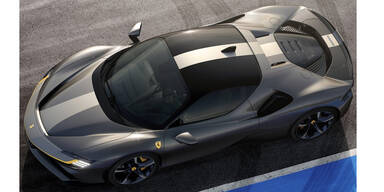 Neuer Ferrari SF90 Stradale leistet 1.000 PS