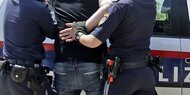 Mädchen fast in Tod getrieben -  White Tiger-Sadist in Wien festgenommen