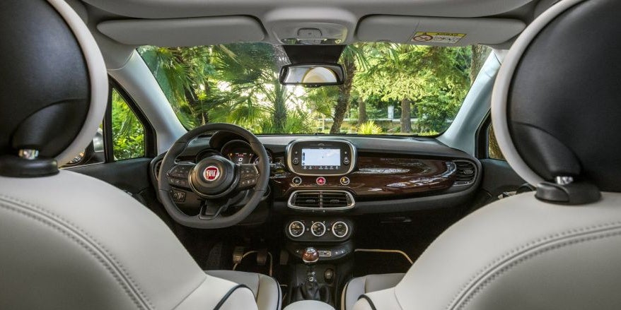 Fiat 500X jetzt auch mit großem Faltdach