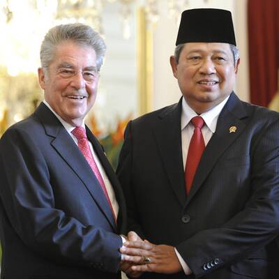 Fischer bei seinem dreitägigen Staatsbesuch in Indonesien