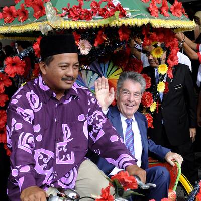Fischer bei seinem dreitägigen Staatsbesuch in Indonesien