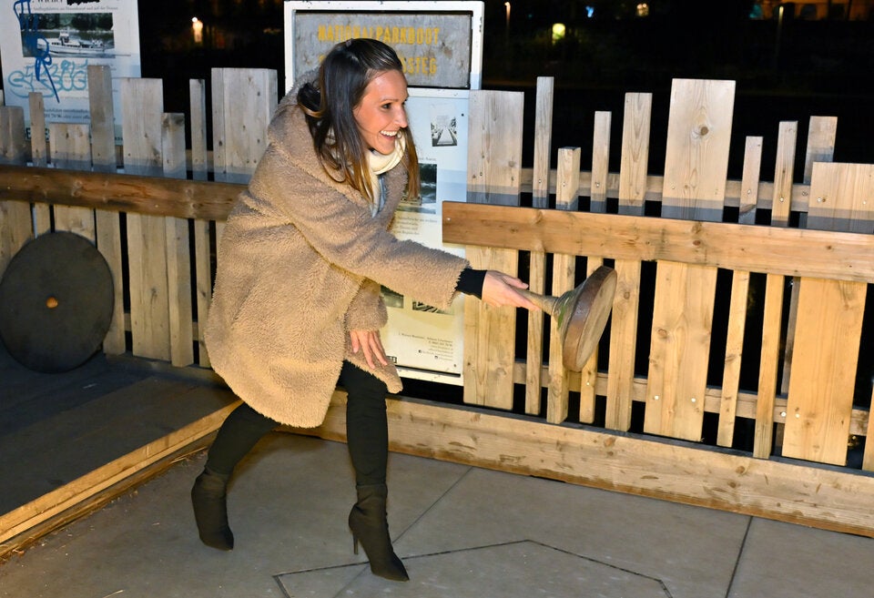 Ein besonderes Highlight ist das Eisstockschießen auf zwei wetterunabhängigen Bahnen.