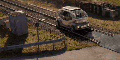 Franz&ouml;sischer Mini-Zug bringt Menschen bis vor die Haust&uuml;r