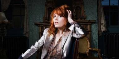 Florence Welch, Sängerin und Drummerin
