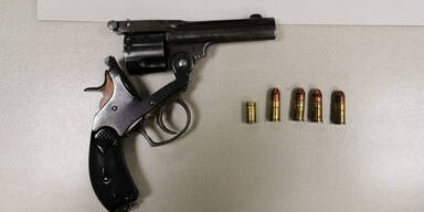 Betrunkener schie&szlig;t in Wohnung in Wien-Floridsdorf