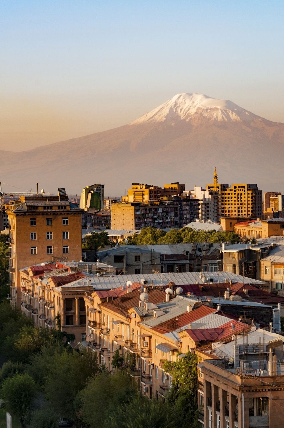 Flughafen Wien Tipps Sommerflugplan Jerwan FlyOne