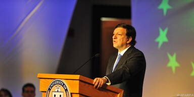 Geithner verspricht Zeitplan für Finanzreform