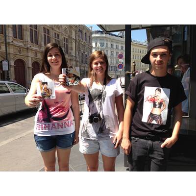 Rihanna: Fans warten vor dem Sacher 