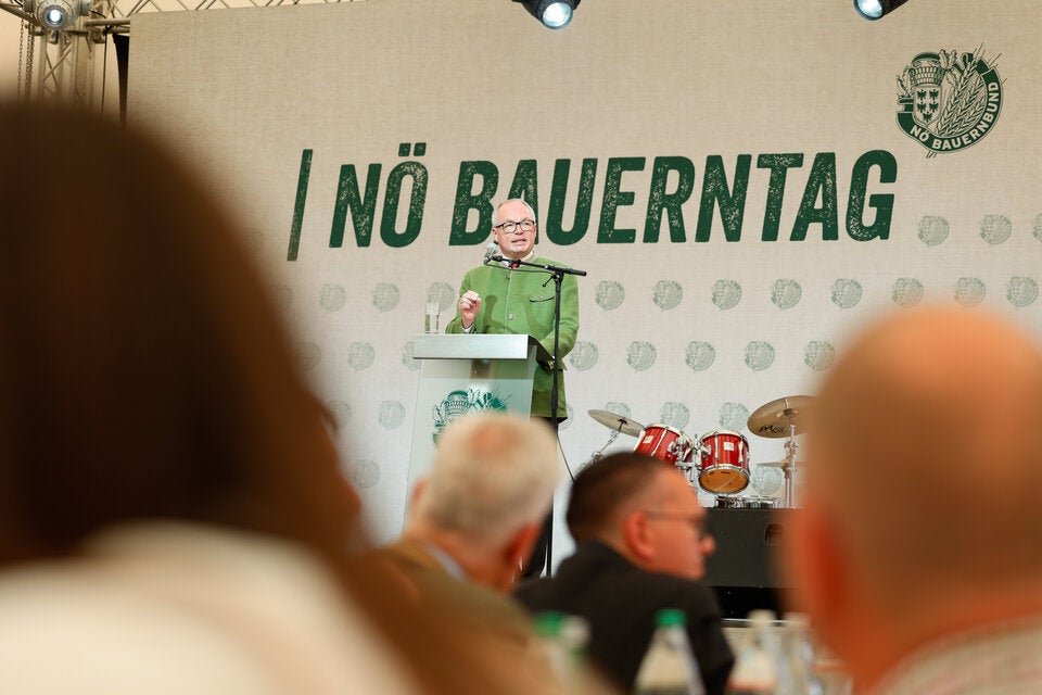 Bauernbundobmann LH-Stv. Stephan Pernkopf wird in seiner Rede vor über 1.000 Bäuerinnen und Bauern agrar- und gesellschaftspolitische Leitpflöcke einschlagen. 