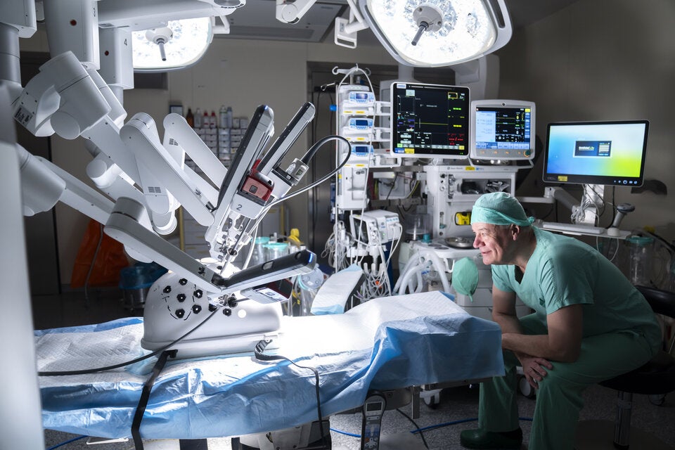 Krems jetzt auch mit roboterassistierter Chirurgie