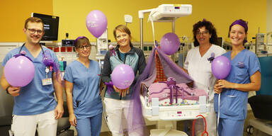 Farbe lila steht f&uuml;r Wunder jedes neuen Lebens