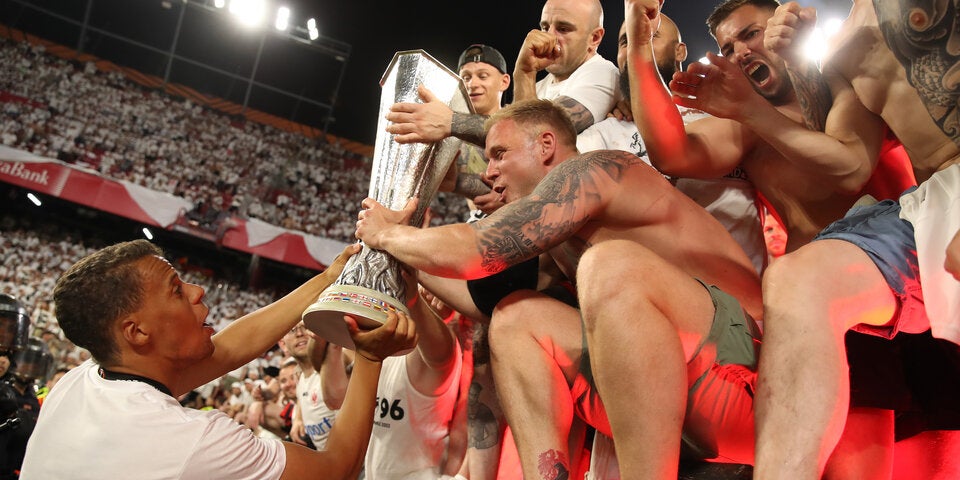 Totale Ekstase! So irre feierten Frankfurt-Fans