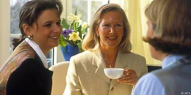 Frauen haben beim Tee die Nase vorn