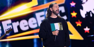 Rea Garvey gewinnt  Raabs "Free European Song Contest"