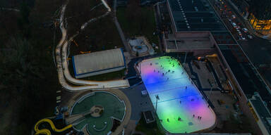 Freieis und Eislaufweg im Parkbad.