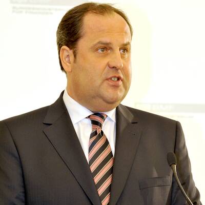 Josef Pröll ist zurückgetreten