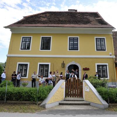 Arnold Schwarzenegger in Wien gelandet