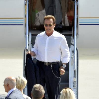 Arnold Schwarzenegger in Wien gelandet