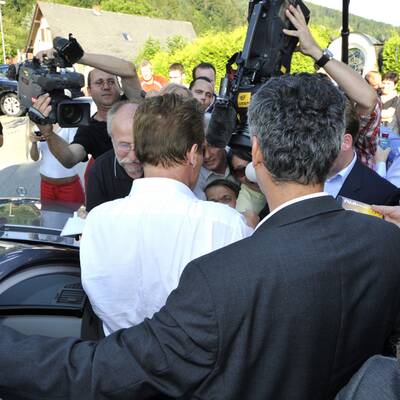 Arnold Schwarzenegger in Wien gelandet