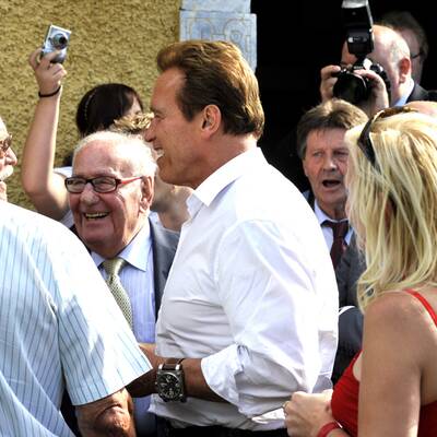 Arnold Schwarzenegger in Wien gelandet