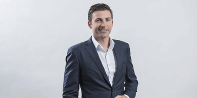 Drogerie-Patriarch M&uuml;ller wirft Chef G&uuml;nther Helm raus