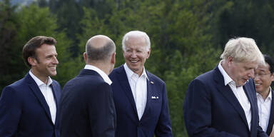 G7 rei&szlig;en Witze &uuml;ber Putins Macho-Gehabe