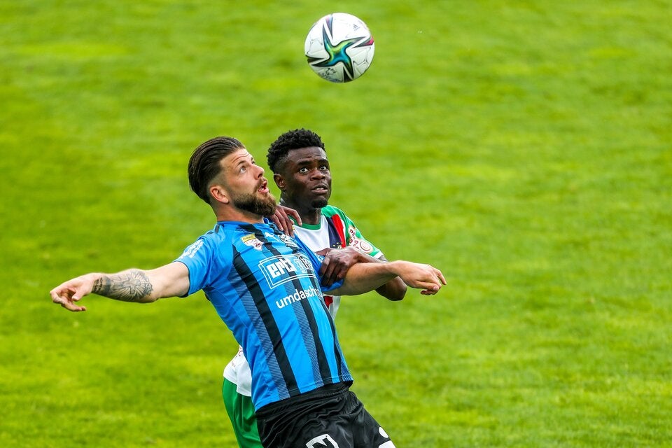 Titelaspiranten hinken noch hinterher