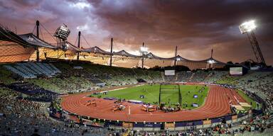 Security zeigt israelischer Delegation Hitlergru&szlig;