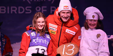 Erst "testete" Schweiz-Skistar Coyote Bar, dann sa&szlig; er in Denver fest