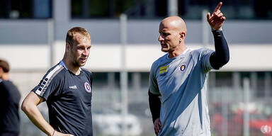 Jancker und Lizenz in den Abstiegskampf