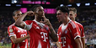 Unwetter-Chaos: Bayern-Stars sitzen am Flughafen fest