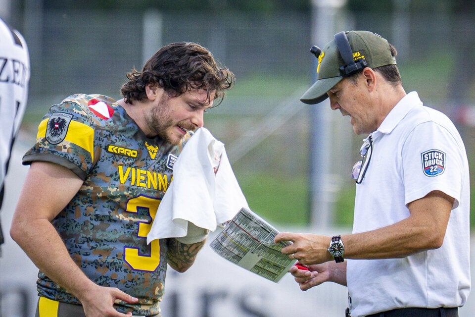 Vikings Holmes Calacay