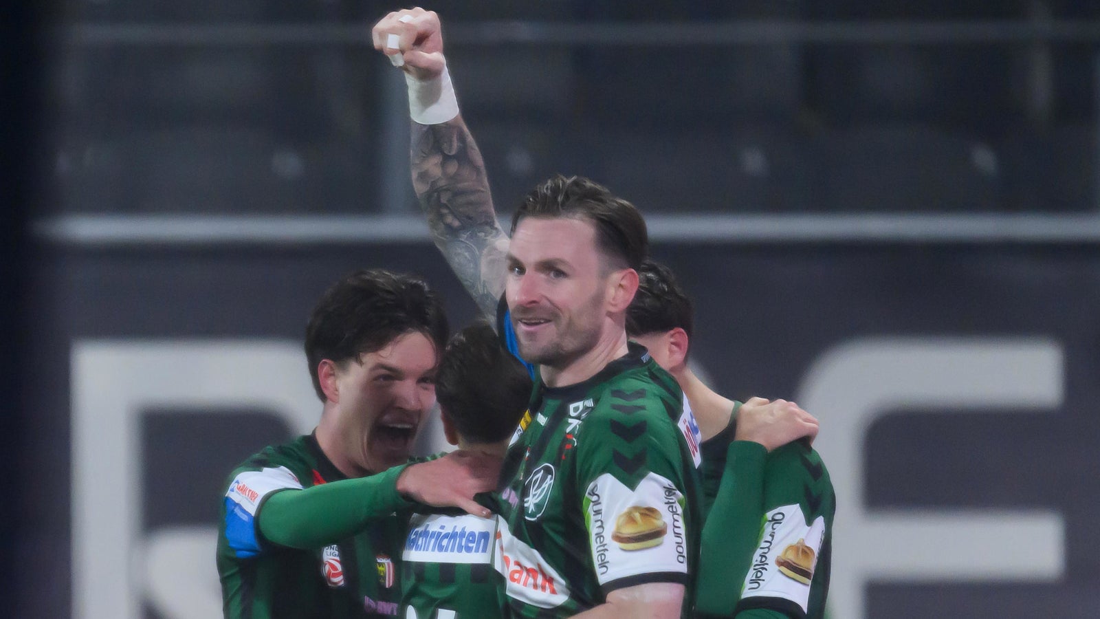 3:0 - Ried beschenkt Fans mit Tor-Gala gegen Altach - sport24.at