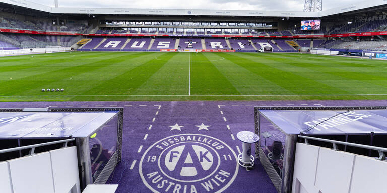 Alle zwölf Bundesligisten erhielten Lizenz in erster Instanz