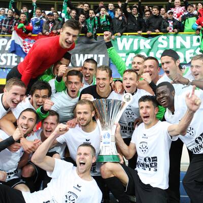 So feiert Pasching die Cup-Sensation