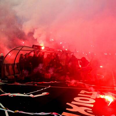 Die Bilder zum Pyro-Skandal in Griechenland