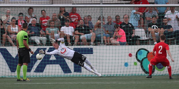 Polster wirft mit Wiener Viktoria Bundesligisten raus