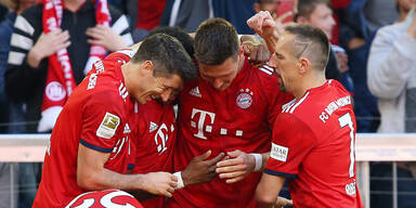 Gl&uuml;cklicher Sieg: Abgef&auml;lschter Schuss rettet Bayern