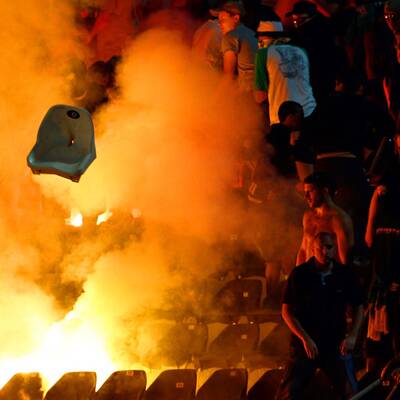 Fanausschreitungen bei PAOK vs. Rapid