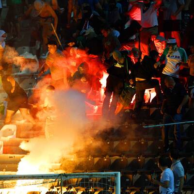 Fanausschreitungen bei PAOK vs. Rapid